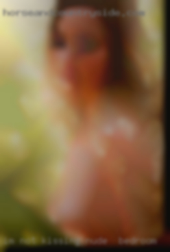 I'm not looking for kissing nude in bedroom random hookups.