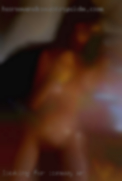 Looking for hotwife/vixen in Conway, AR or fwb.